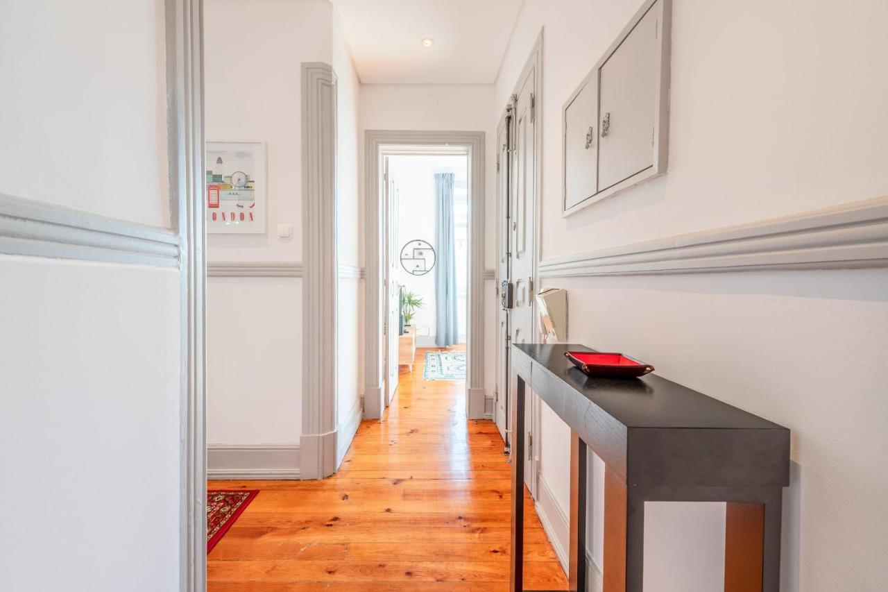 Vita Portucale ! Deluxe 3 Bedroom Apartment In Arroios Lisbon Bagian luar foto